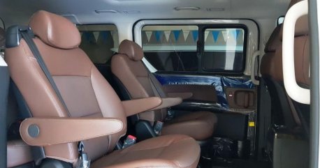 Selling Brand New Hyundai Grand Starex 2019 in Quezon City