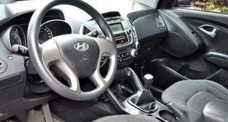 2nd Hand Hyundai Tucson 2011 Manual Gasoline for sale in Manila