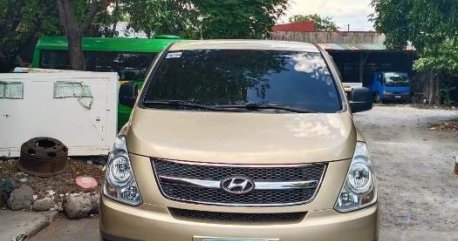 Selling Gold Hyundai Grand Starex 2010 at 95000 km in Valenzuela