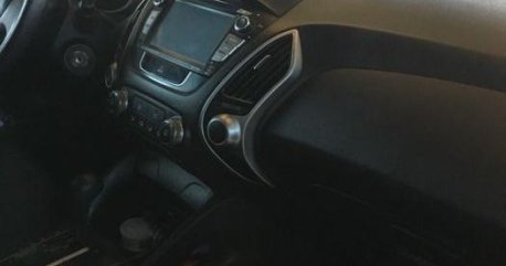 2nd Hand Hyundai Tucson 2012 Automatic Diesel for sale in Calamba