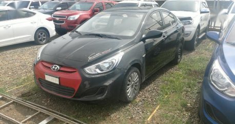 Selling 2nd Hand Hyundai Accent 2016 Manual Diesel at 19221 km in Cainta