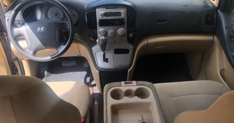 2nd Hand Hyundai Starex 2010 at 116000 km for sale in Caloocan