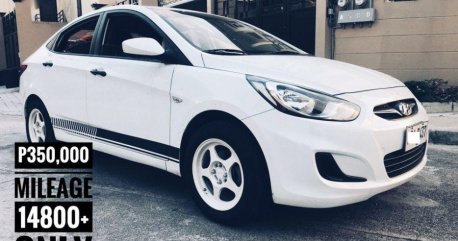 Sell 2nd Hand 2014 Hyundai Accent Manual Gasoline at 14800 km in Pasig