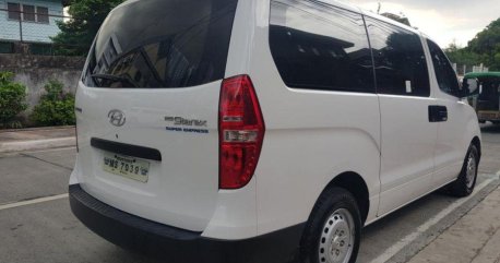 Selling Hyundai Starex 2017 Manual Gasoline in Quezon City