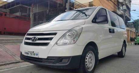 Sell White 2017 Hyundai Grand Starex at 14000 km in Quezon City