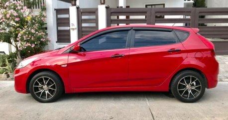 Sell 2nd Hand 2014 Hyundai Accent Hatchback in Parañaque