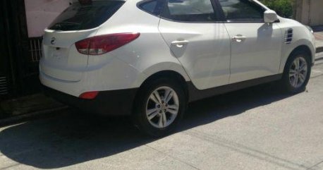 Selling Hyundai Tucson 2012 Automatic Gasoline in Quezon City