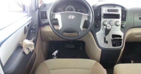 Hyundai Grand Starex 2001 Automatic Diesel for sale in Navotas