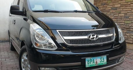 Sell 2nd Hand 2010 Hyundai Grand Starex in Malabon