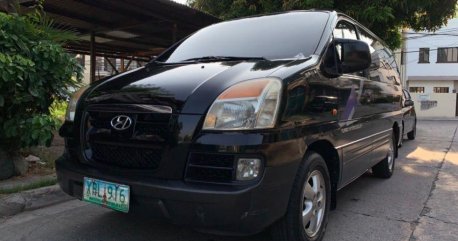 Selling Hyundai Starex 2004 Automatic Diesel in Pasig