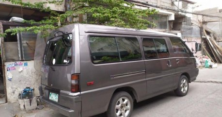 Selling Hyundai Grace 2002 Van Manual Diesel in Taguig