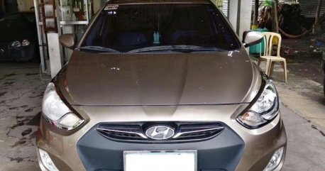 Selling 2nd Hand Hyundai Accent 2013 in Manila 