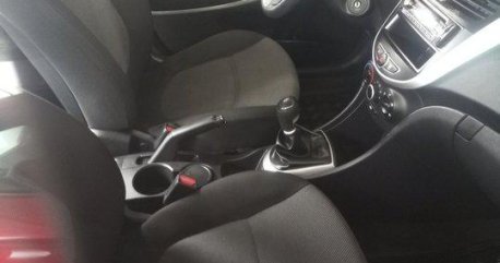 Selling Red Hyundai Accent 2015 in Las Pinas 