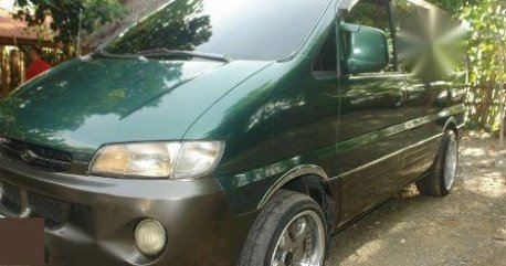 2nd Hand Hyundai Starex 2004 for sale in Pasay