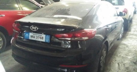 Selling Black Hyundai Elantra 2018 Automatic Gasoline at 8000 km in Makati