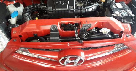 Selling Red Hyundai Eon 2016 Hatchback in Manila