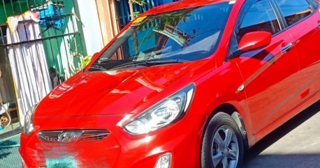 Selling Red Hyundai Accent 2013 Sedan in Marikina