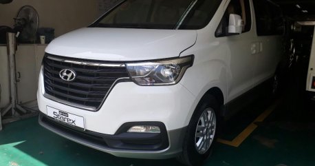 Selling Hyundai Starex 2019 in Makati 