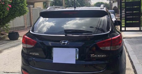 Selling Black Hyundai Tucson 2011 at 62000 km 