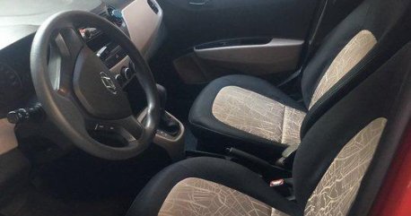 Red Hyundai Grand i10 2015 at 22000 km for sale