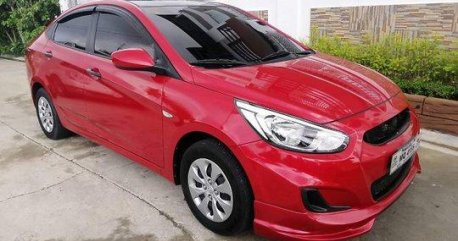 Sell Red 2016 Hyundai Accent at 30000 km 