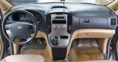 Silver Hyundai Grand Starex 2012 Manual Diesel for sale