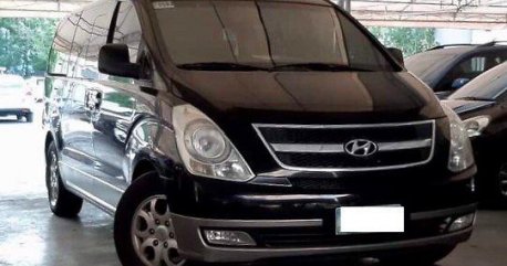 Black Hyundai Starex 2010 at 93000 km for sale