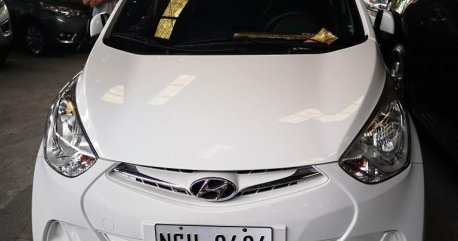 Selling White Hyundai Eon 2018 Hatchback in Manila