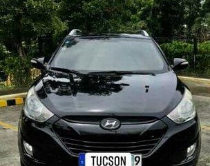Black Hyundai Tucson 2012 at 50000 km for sale 