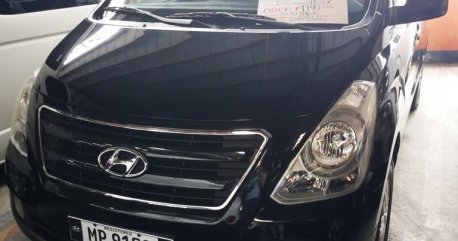Selling Black Hyundai Starex 2016 Van Automatic Diesel