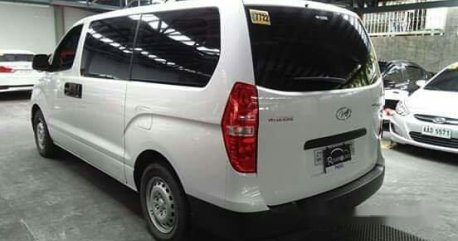 Selling White Hyundai Grand Starex 2016 in Pasig 