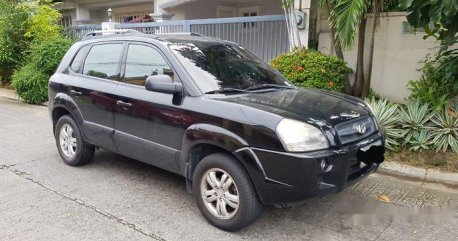 Black Hyundai Tucson 2006 at 102000 km for sale