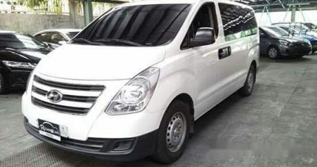 Selling White Hyundai Grand Starex 2016 in Pasig 