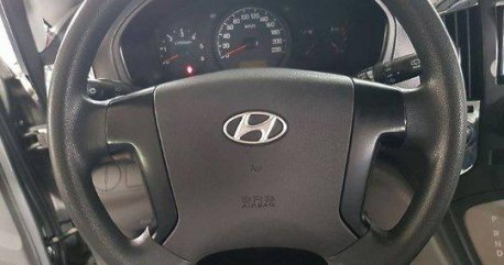 Sell Grey 2013 Hyundai Grand Starex in Quezon City 