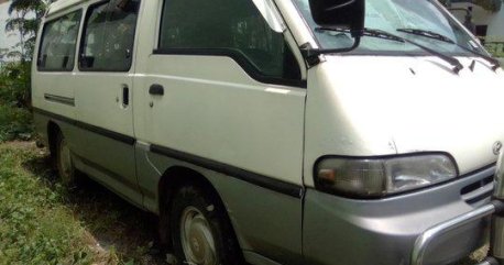 Selling White Hyundai Grace 1997 Manual Diesel at 92000 km 