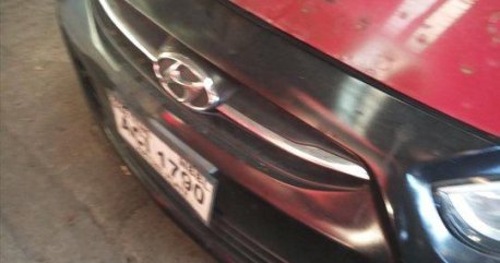 Sell Red 2016 Hyundai Accent Manual Gasoline at 98000 km 