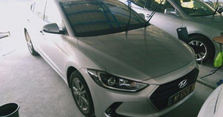 Silver Hyundai Elantra 2016 for sale in Quezon City 