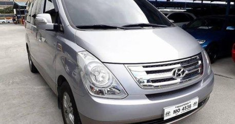 Silver Hyundai Starex 2015 at 42000 km for sale