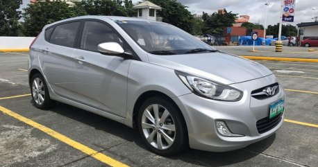 Selling Hyundai Accent 2014 Hatchback in Quezon City