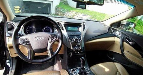 Black Hyundai Azera 2013 at 83000 km for sale