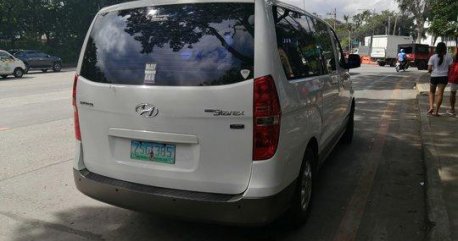 Selling White Hyundai Grand starex 2008 Manual Diesel at 70000 km