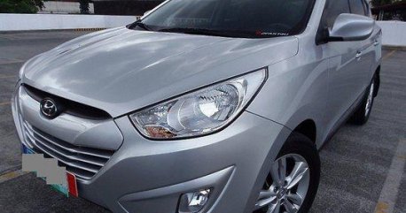 Selling Silver Hyundai Tucson 2011 in Quezon City