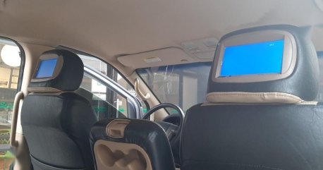 Selling Hyundai Starex 2014 in Quezon City