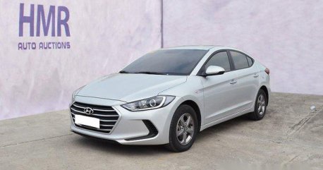 Silver Hyundai Elantra 2019 for sale in Manila