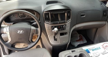 Sell 2017 Hyundai Grand Starex Van in Pasig 