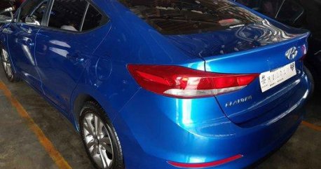 Selling Blue Hyundai Elantra 2018 in Marikina