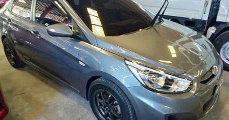 Selling Grey Hyundai Accent 2017 in Quezon City