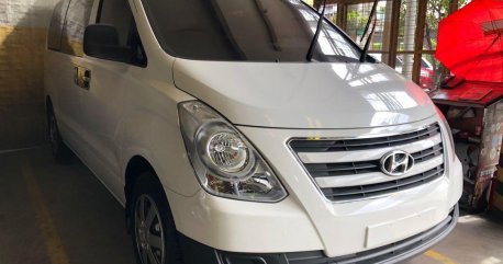 Sell 2017 Hyundai Grand Starex in Quezon City