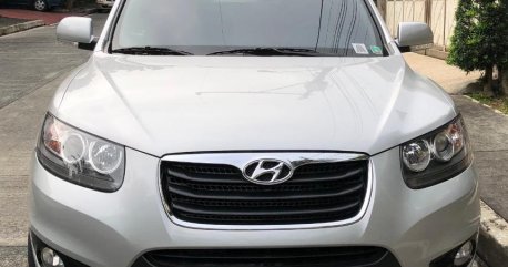 Sell Silver Hyundai Santa Fe in Quezon City