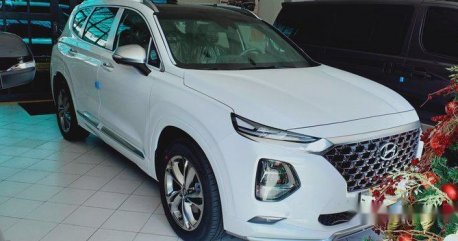 Sell White 2020 Hyundai Santa Fe in Quezon City
